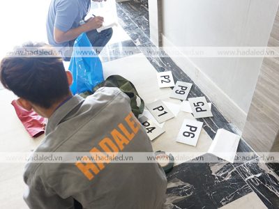 Biển inox ăn mòn