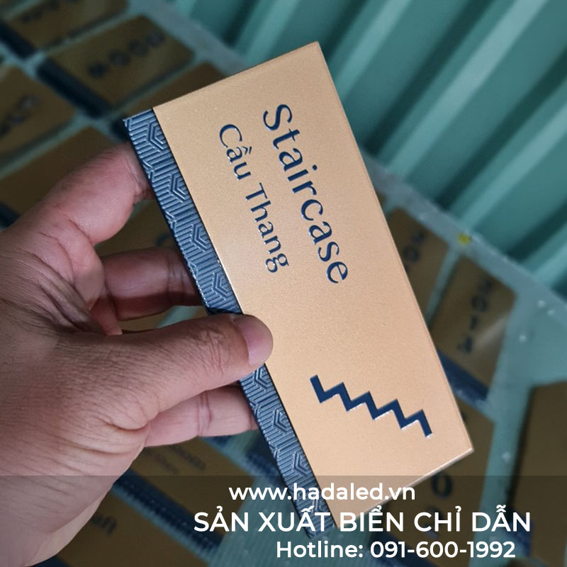 Biển chỉ dẫn cầu thang khách sạn Marvella Nha Trang