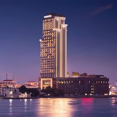 chiếu sáng mặt dựng tòa nhà Sheraton Cần Thơ