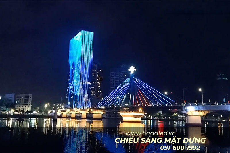 Led toa nha Mariott Da Nang