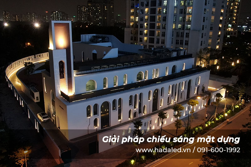 Đèn Led Trang Trí Tòa Nhà Giải Pháp Nâng Tầm Giá Trị Kiến Trúc Và Thương Hiệu 6 Giai phap chieu sang mat dung toa nha