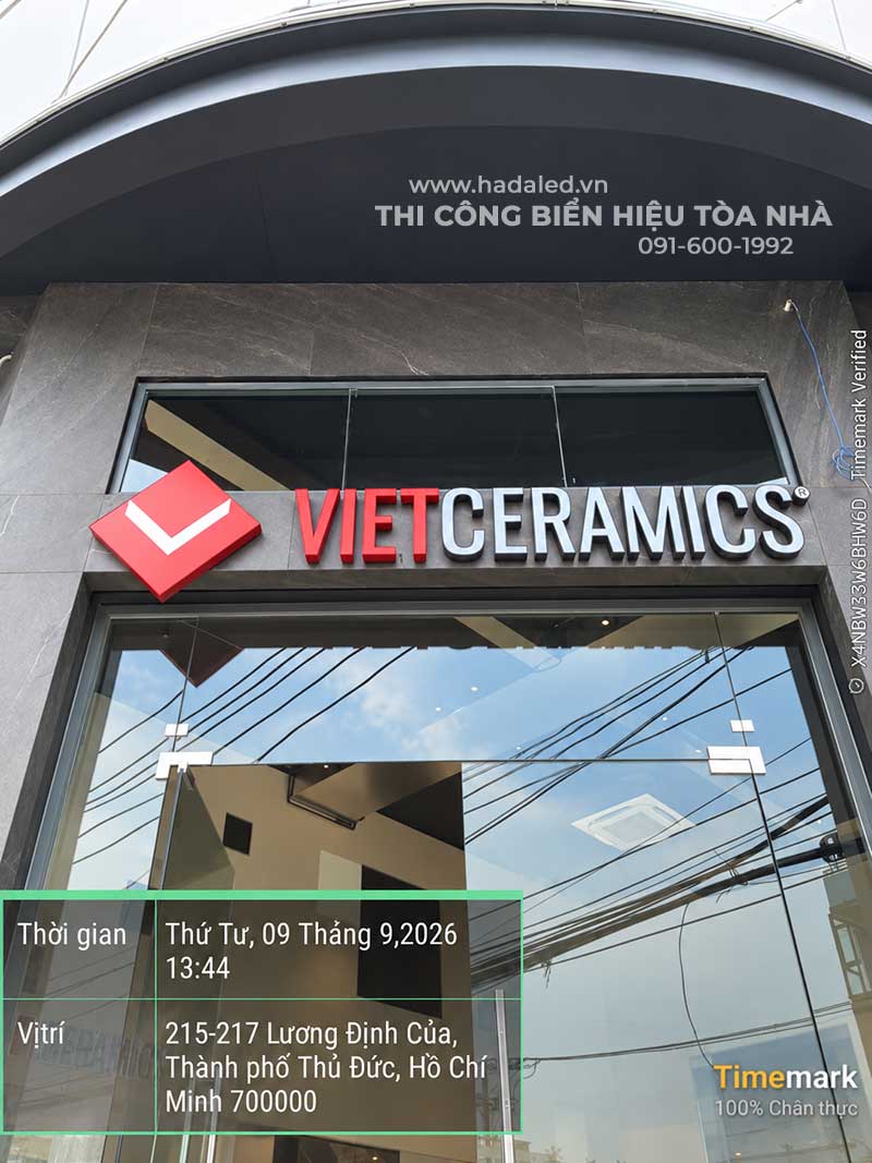 Bien hieu Viet Ceramics duoi mai hien