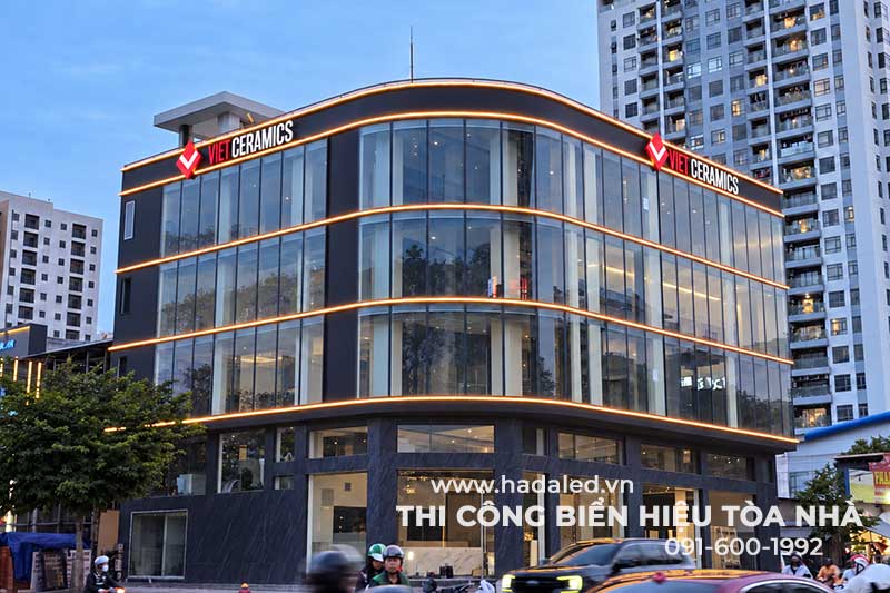 Thi cong bien hieu mat tien Viet Ceramics