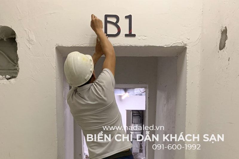 Thi Công Biển Chỉ Dẫn Khách Sạn Dolce By Wyndham Hanoi Golden Lake 34 lap dat bien chi dan tang ham b1 khach san dolce
