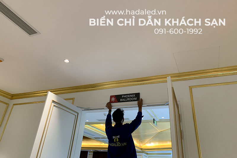 Thi Công Biển Chỉ Dẫn Khách Sạn Dolce By Wyndham Hanoi Golden Lake 33 lap dat bien ten phong khach san dolce